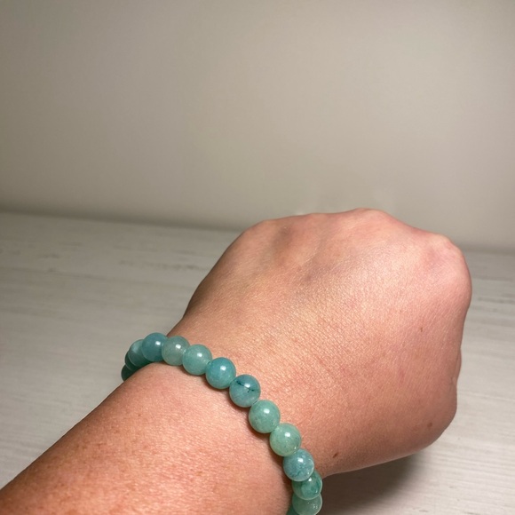 8mm Amazonite Elegant blue Beaded Bracelet
7 inches - Picture 2 of 3